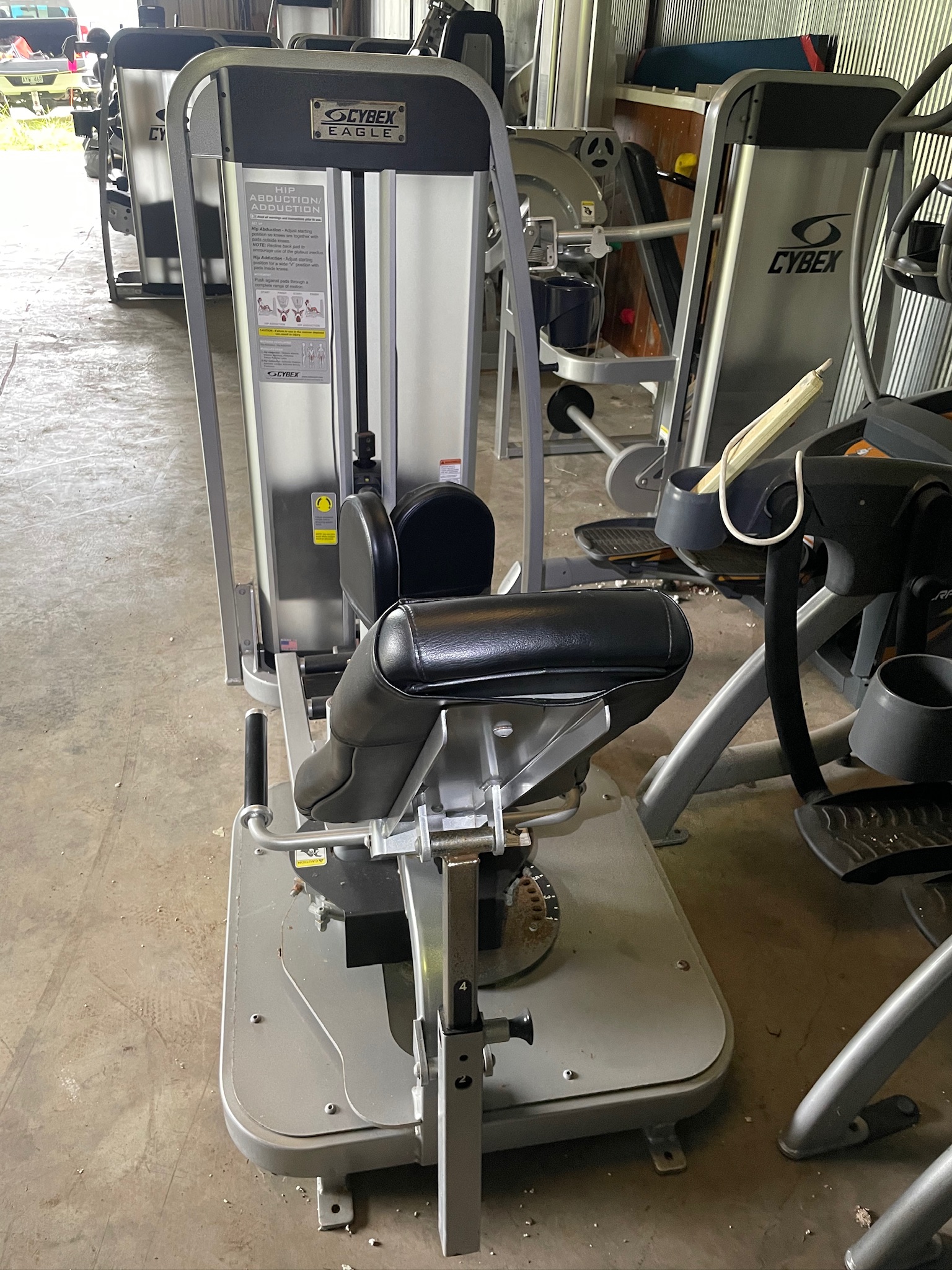 Cybex Eagle Hip Abduction